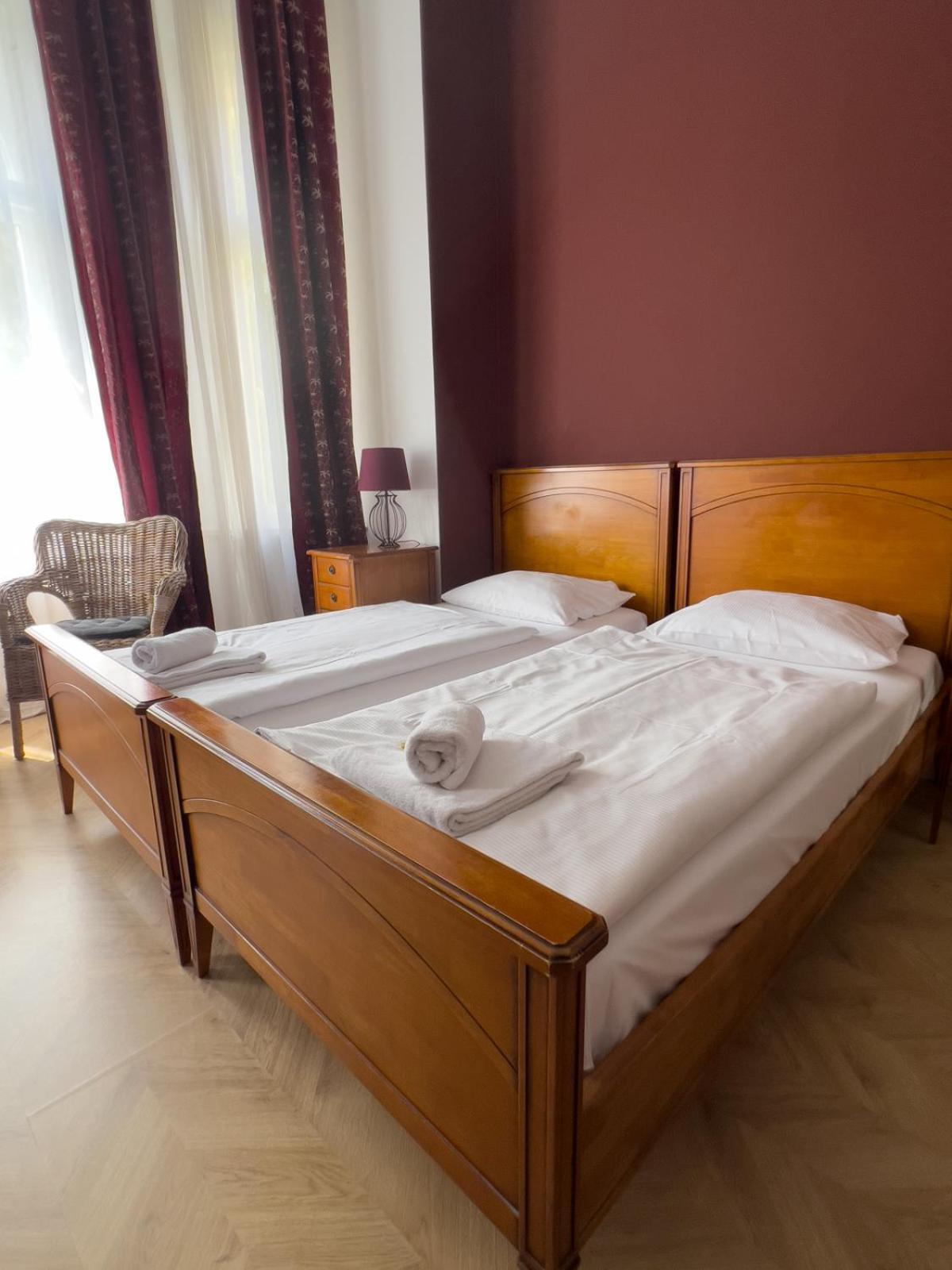Hotel-maison Am Olivaer Platz Hotel Berlino